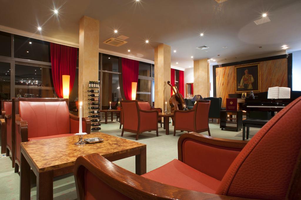 Hotel Rivijera Петровац Экстерьер фото